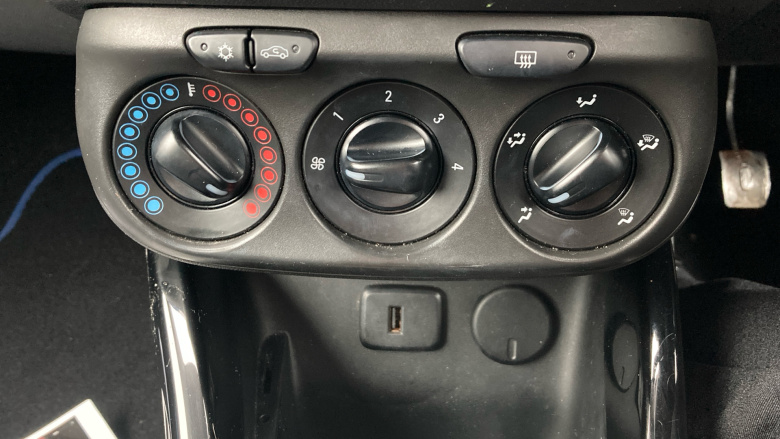 Vauxhall Adam 1.2i Energised 3dr Petrol Hatchback